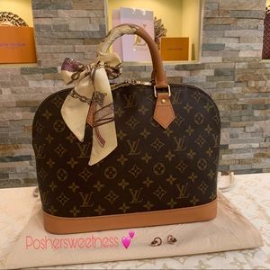 Louis Vuitton Alma Handbag 💕